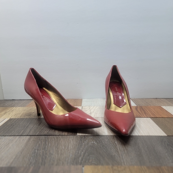 Women's 6M Dark Red Pumps - Picture 2 of 7